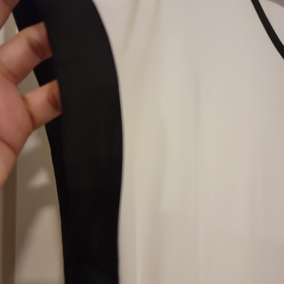 Colorblock Shift Dress - Picture 3 of 7